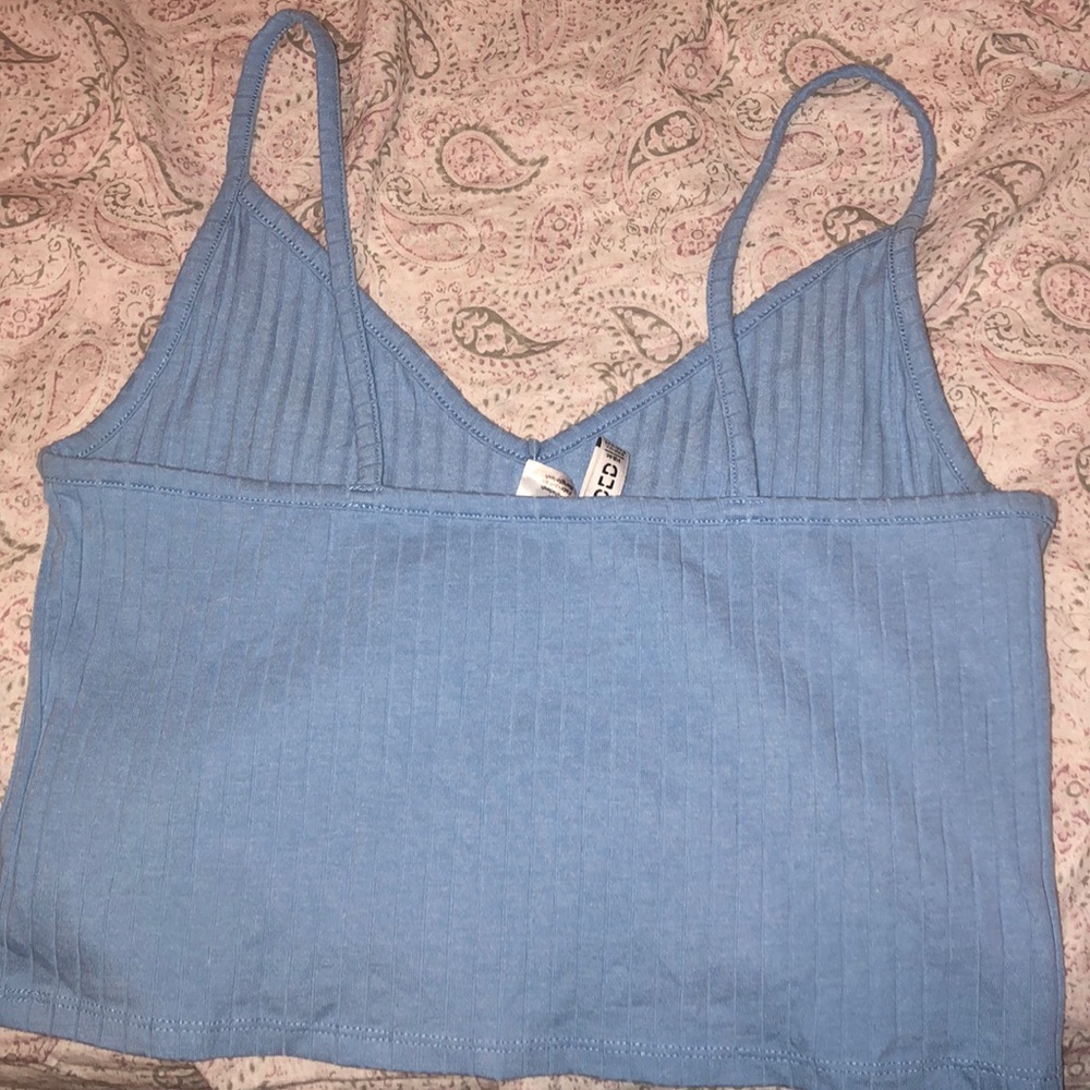 CROP TOP‼️‼️ - Picture 2 of 2